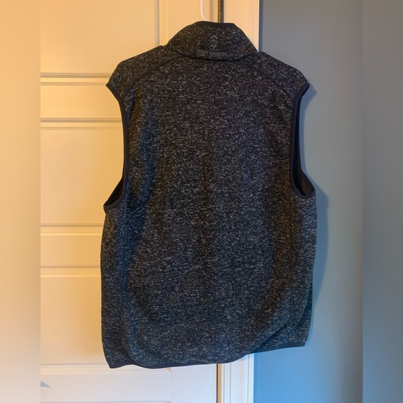 🎿EUC Men’s Charcoal Free Country Vest - Picture 2 of 5